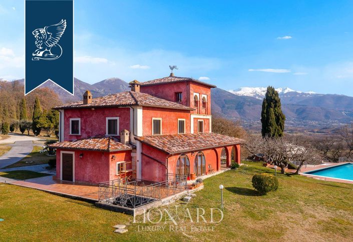 Image No.2-Ferme de 10 chambres à vendre à Rieti