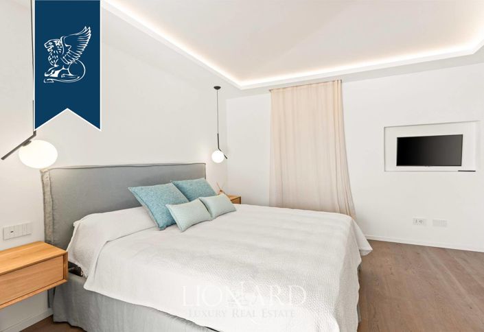 Image No.25-5 Bed Villa for sale