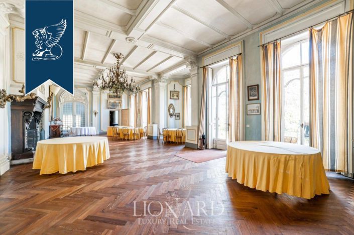 Image No.9-5 Bed Property for sale