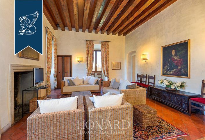 Image No.20-4 Bed Property for sale