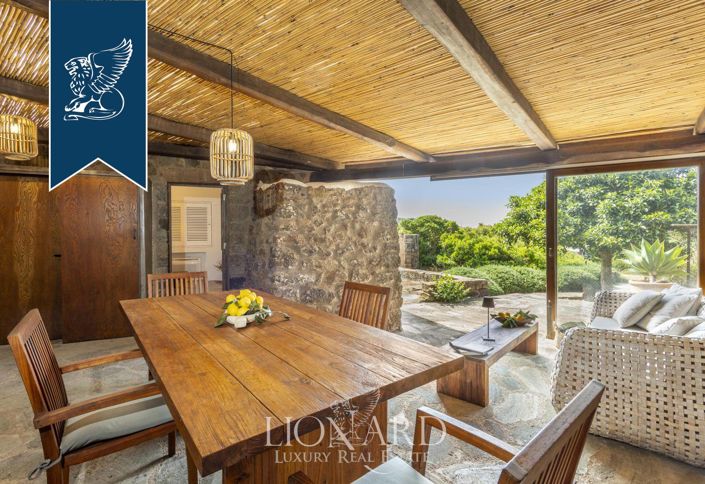 Image No.17-4 Bed Hotel for sale