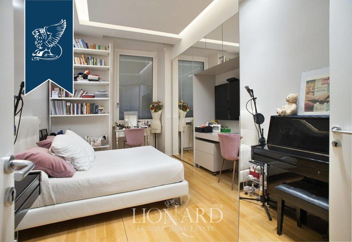 Image No.18-3 Bed Apartment for sale