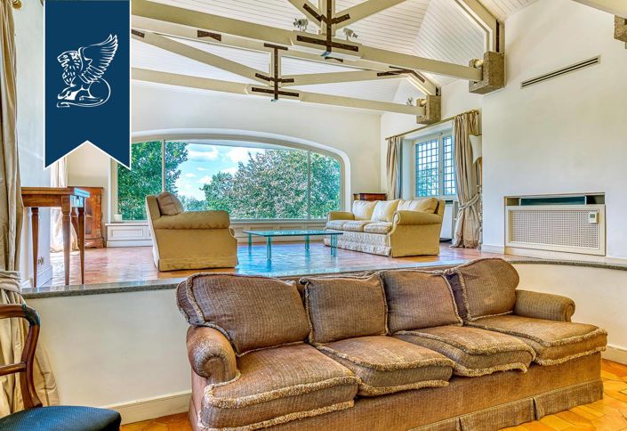 Image No.26-6 Bed Villa for sale