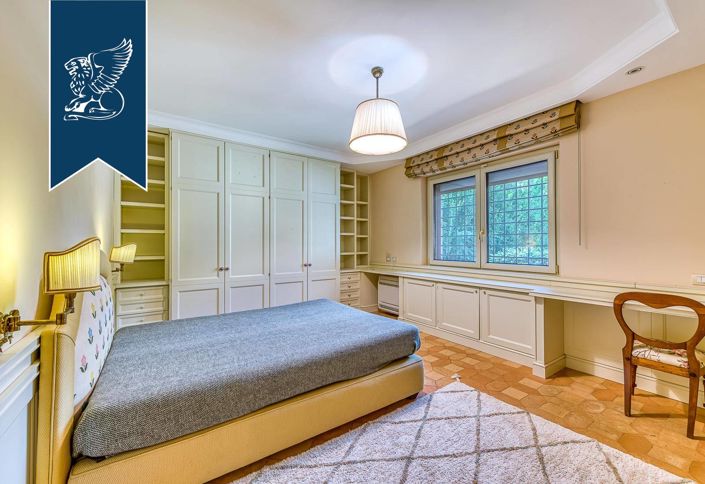 Image No.29-6 Bed Villa for sale