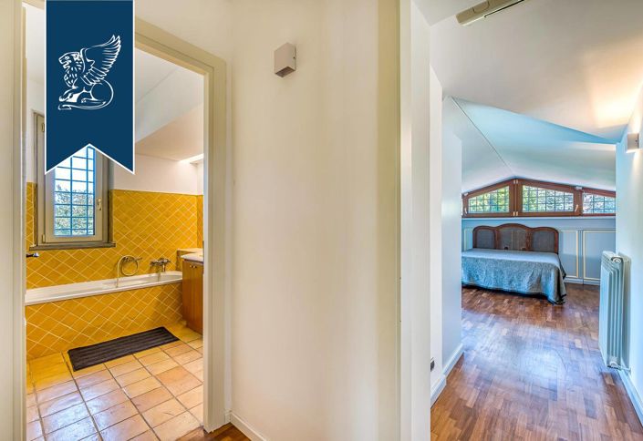 Image No.35-6 Bed Villa for sale