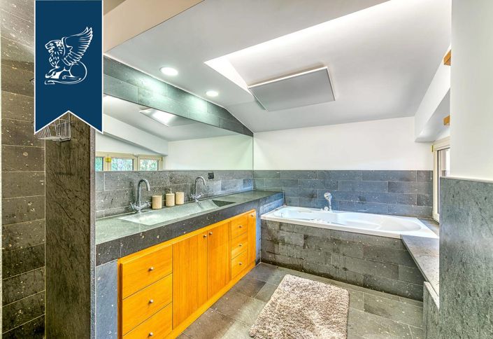 Image No.47-6 Bed Villa for sale