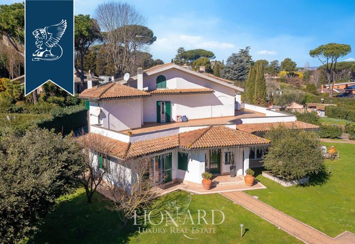 Image No.2-Villa de 4 chambres à vendre à Rome