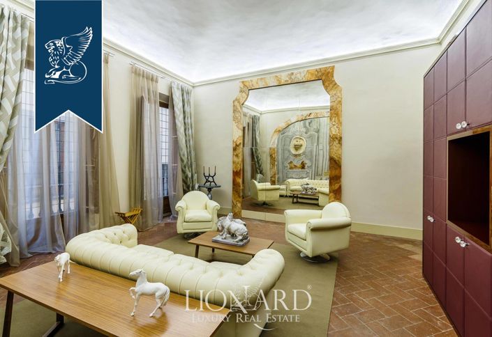 Image No.17-5 Bed Apartment for sale