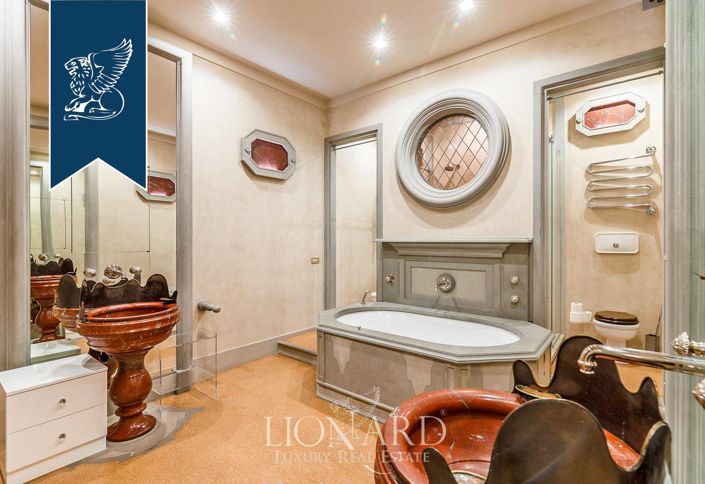 Image No.19-5 Bed Apartment for sale