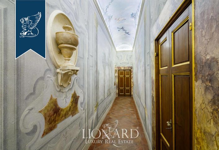 Image No.20-5 Bed Apartment for sale