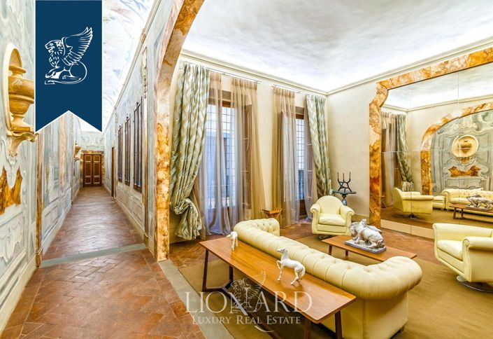 Image No.20-5 Bed Apartment for sale