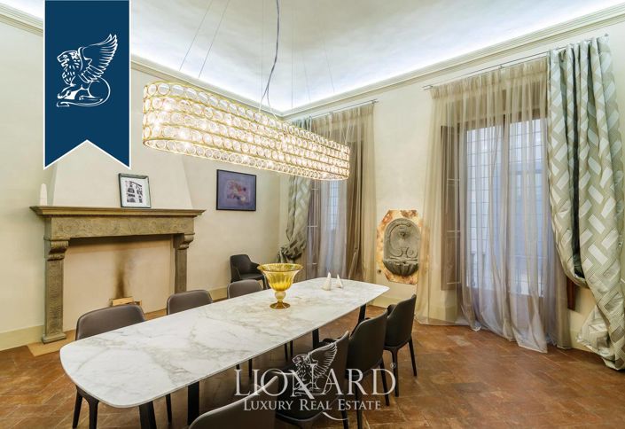 Image No.21-5 Bed Apartment for sale