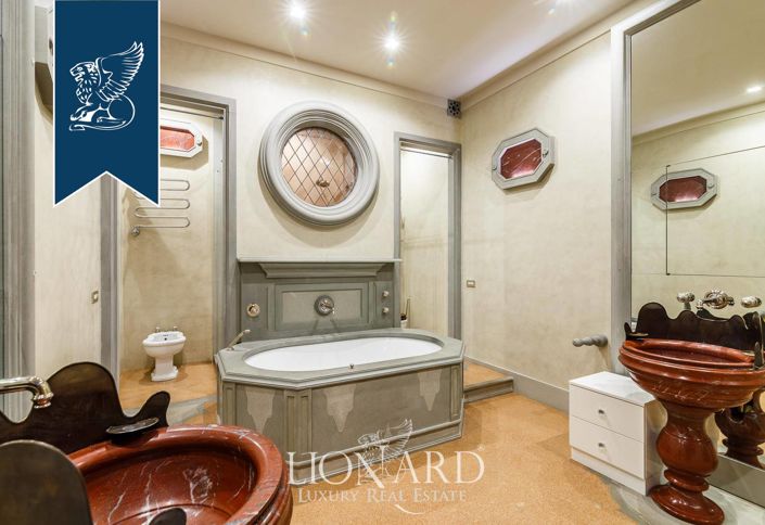 Image No.32-5 Bed Apartment for sale