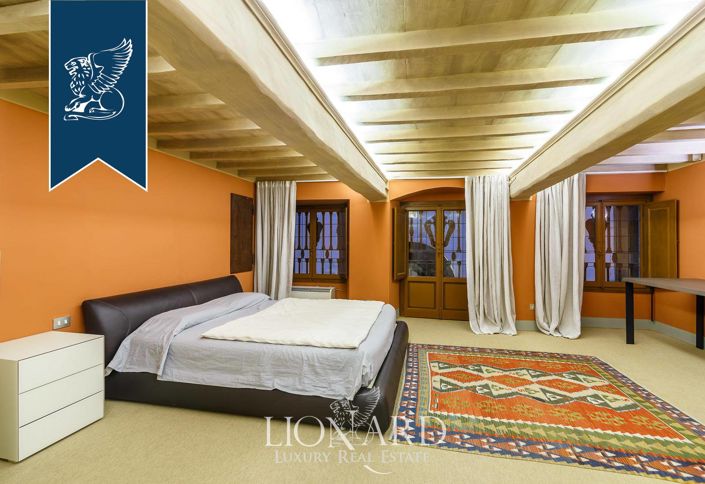 Image No.38-5 Bed Apartment for sale