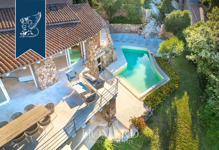 Image No.3-Villa de 5 chambres à vendre à Arzachena