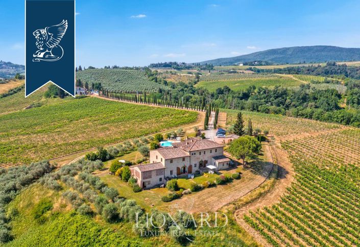 Image No.2-21 Bed Farmhouse for sale