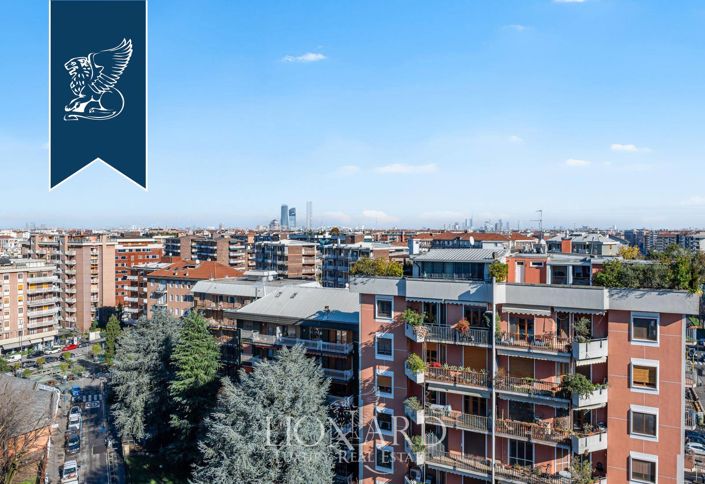 Image No.10-3 Bed Apartment for sale