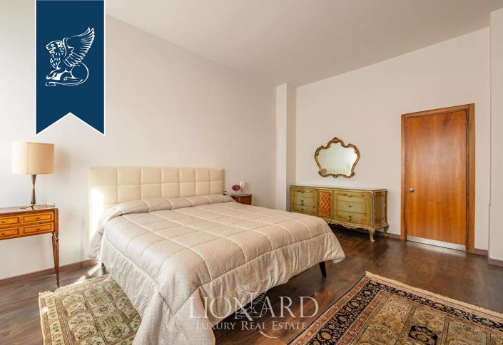 Image No.19-2 Bed Apartment for sale