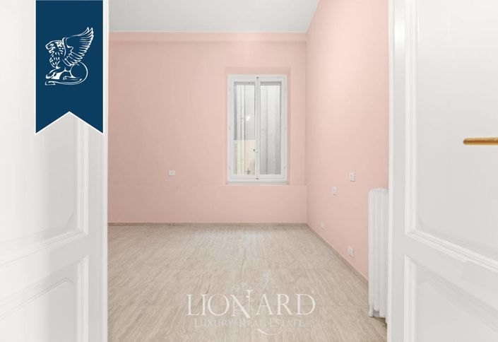 Image No.12-4 Bed Apartment for sale