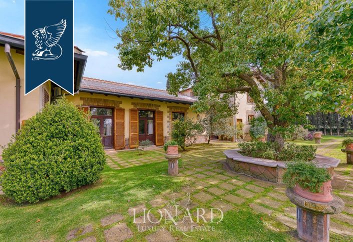 Image No.10-15 Bed Farmhouse for sale