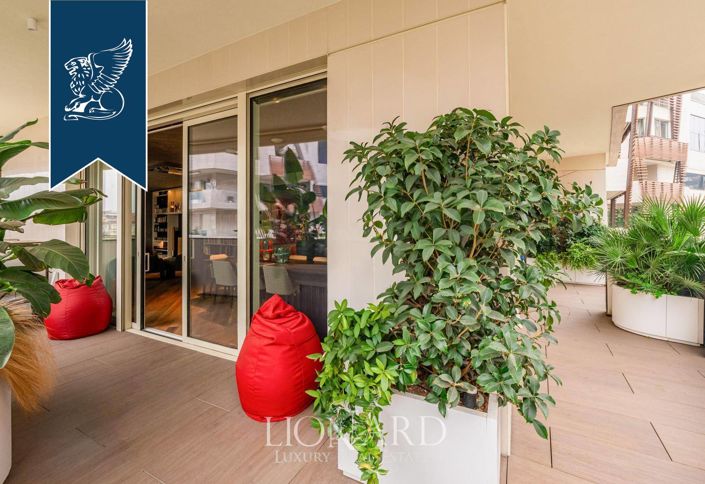 Image No.8-3 Bed Apartment for sale