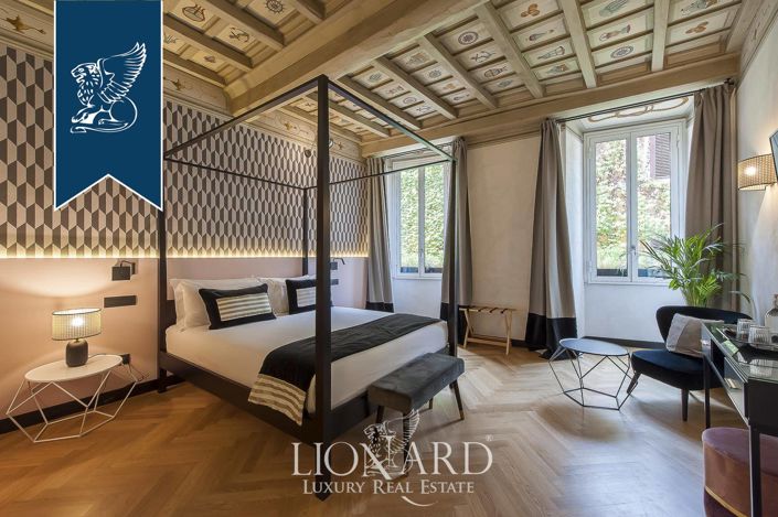 Image No.21-5 Bed Apartment for sale