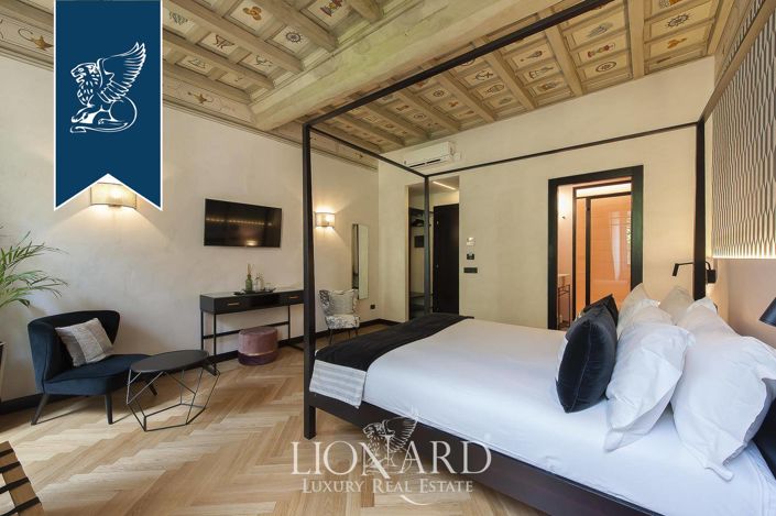 Image No.24-5 Bed Apartment for sale