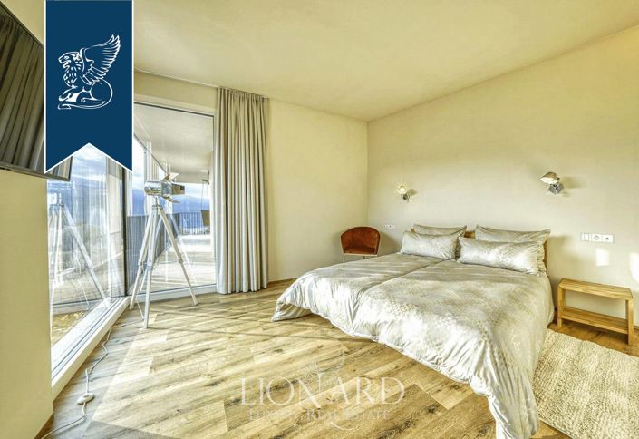 Image No.17-4 Bed Villa for sale