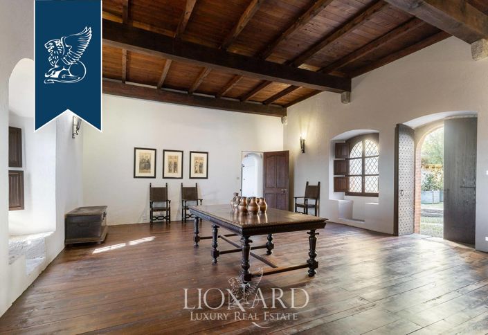 Image No.11-11 Bed Property for sale