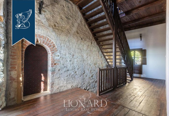 Image No.16-11 Bed Property for sale