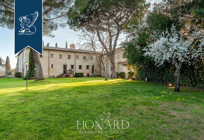 Image No.19-20 Bed Villa for sale