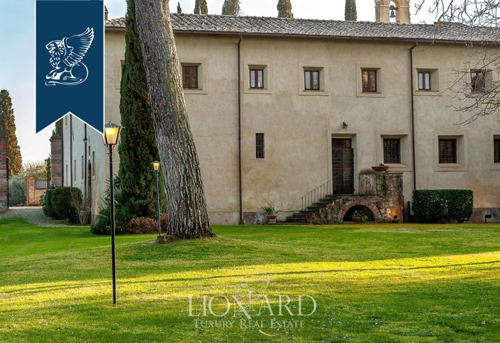 Image No.23-20 Bed Villa for sale