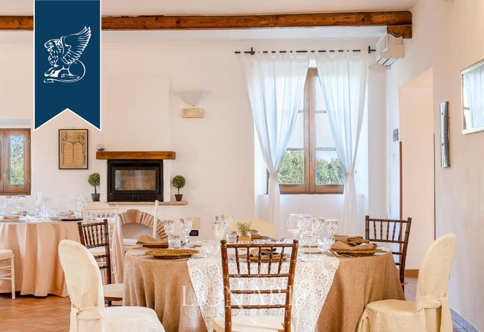 Image No.34-20 Bed Villa for sale