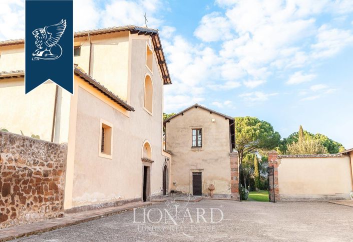 Image No.43-20 Bed Villa for sale