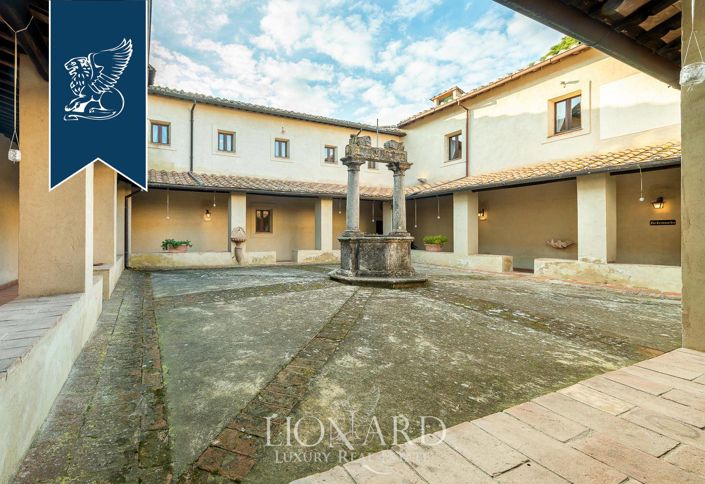 Image No.45-20 Bed Villa for sale