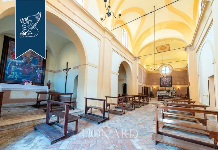 Image No.50-20 Bed Villa for sale