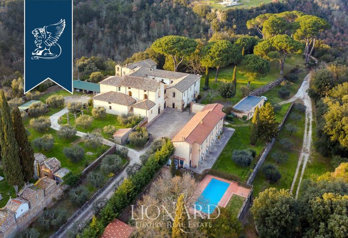 Image No.51-20 Bed Villa for sale