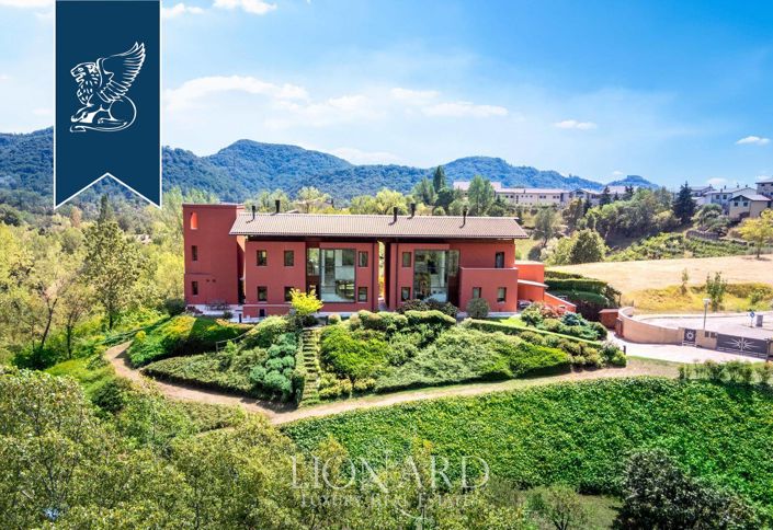 Image No.2-6 Bed Villa for sale