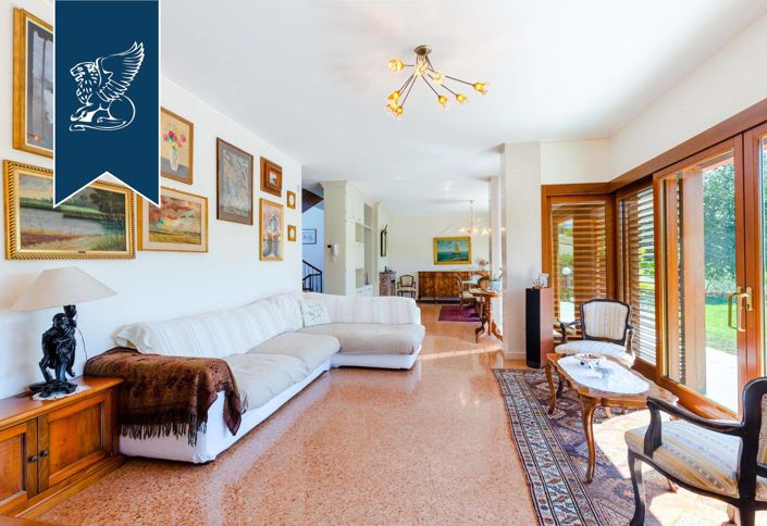 Image No.23-Villa de 6 chambres à vendre à Trévise