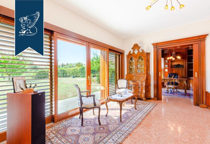 Image No.24-Villa de 6 chambres à vendre à Trévise