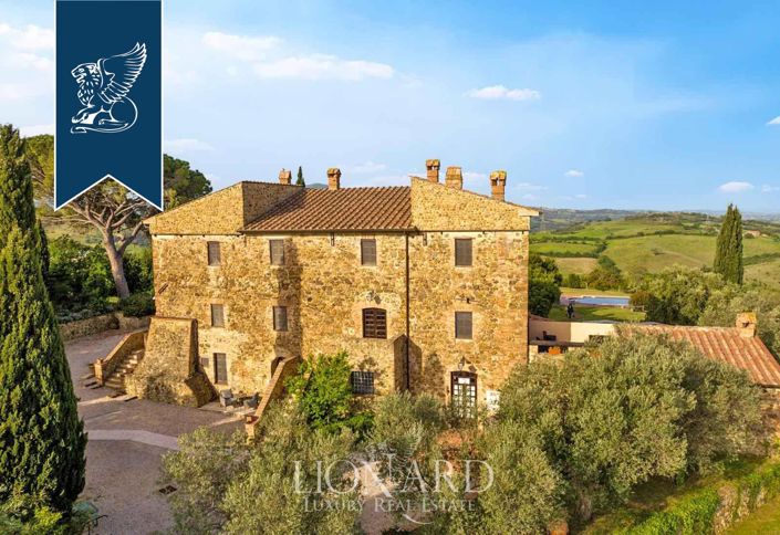 Image No.7-13 Bed Farmhouse for sale