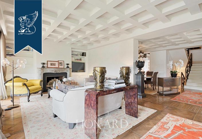 Image No.19-8 Bed Villa for sale