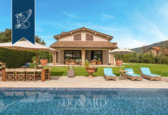 Image No.8-8 Bed Villa for sale