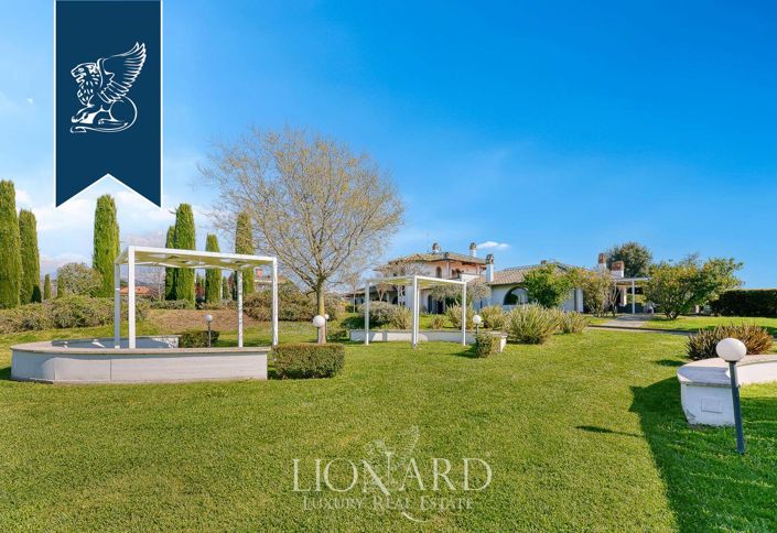 Image No.11-Villa de 5 chambres à vendre à Castèl Gandolfo