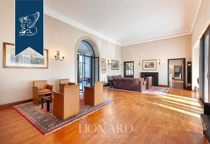 Image No.19-Villa de 20 chambres à vendre à Côme