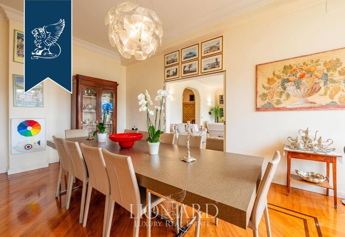 Image No.11-5 Bed Apartment for sale