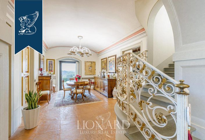Image No.20-12 Bed Villa for sale