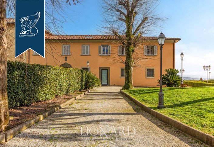 Image No.9-12 Bed Villa for sale
