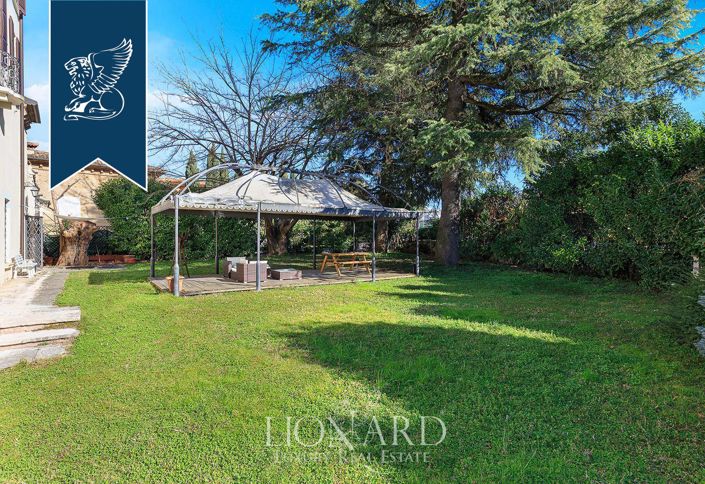 Image No.4-6 Bed Villa for sale