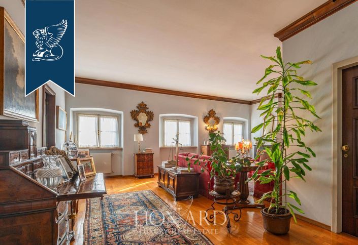 Image No.15-5 Bed Apartment for sale